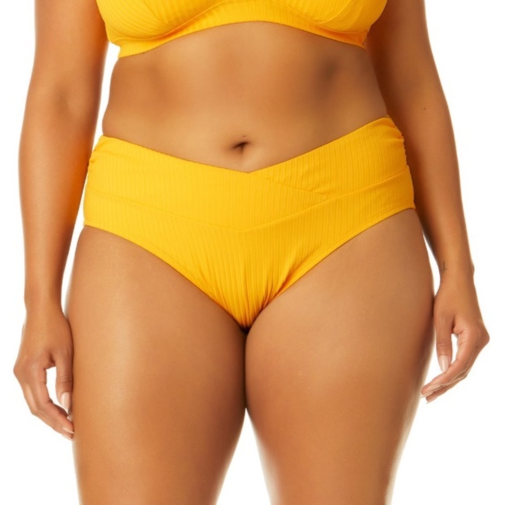 Women's Mid Rise Ribbed Swim Bottom - Picture 2 of 5